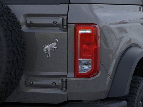 Used 2024 Ford Bronco Black Diamond image 48