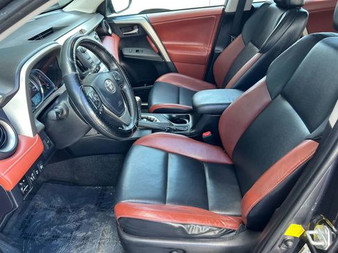 Used 2013 Toyota RAV4 Limited image 8