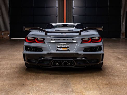 Used 2024 Chevrolet Corvette Z06 image 13