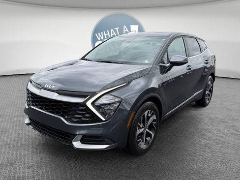 Certified 2023 Kia Sportage EX FWD image 8