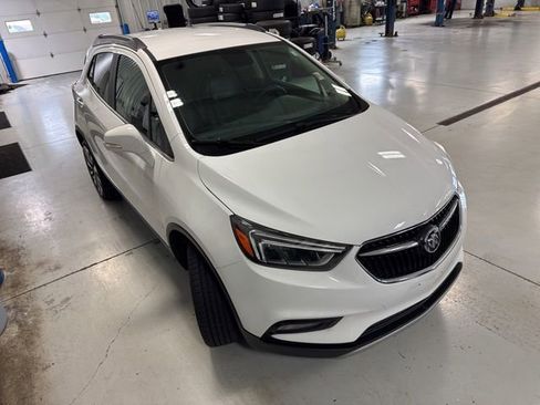 Used 2020 Buick Encore Essence AWD/4WD image 28