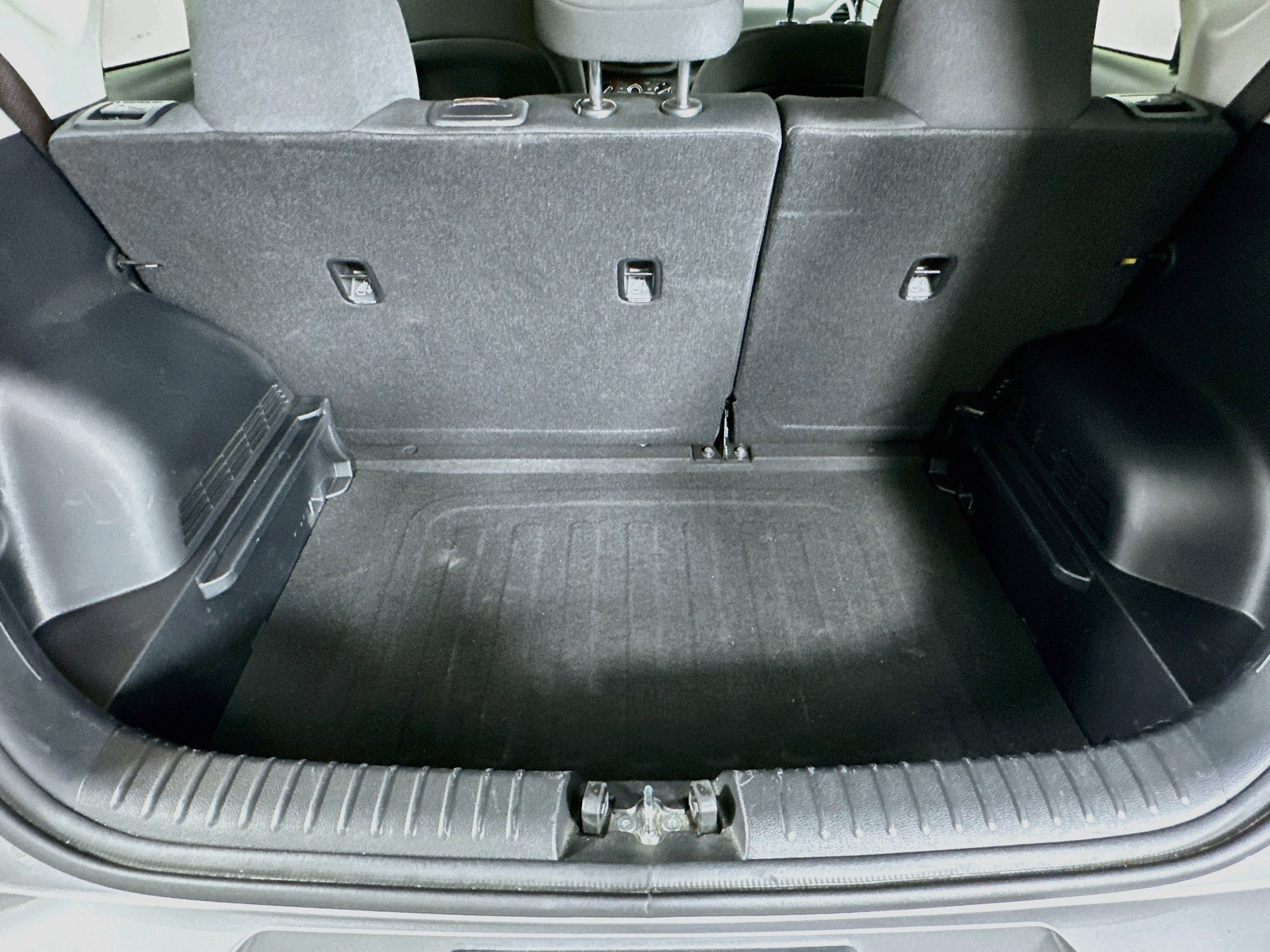 Used 2025 Kia Soul LX w/ LX Technology Package FWD image 29