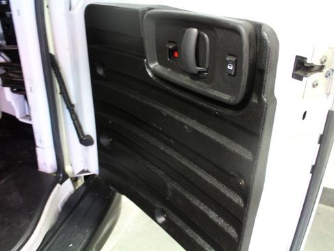 Used 2020 GMC Savana 2500 w/ Enhanced Convenience Package image 26