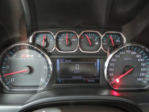 Used 2018 Chevrolet Silverado 1500 LT w/ Texas Edition image 18