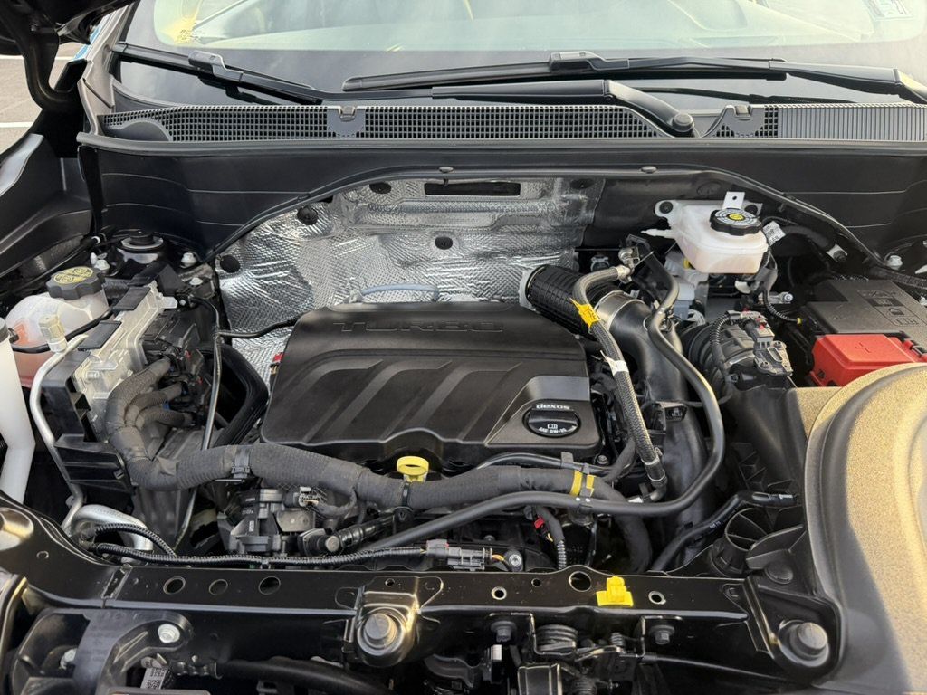 Certified 2023 Buick Encore GX Preferred w/ Cold Weather Comfort Package FWD image 32