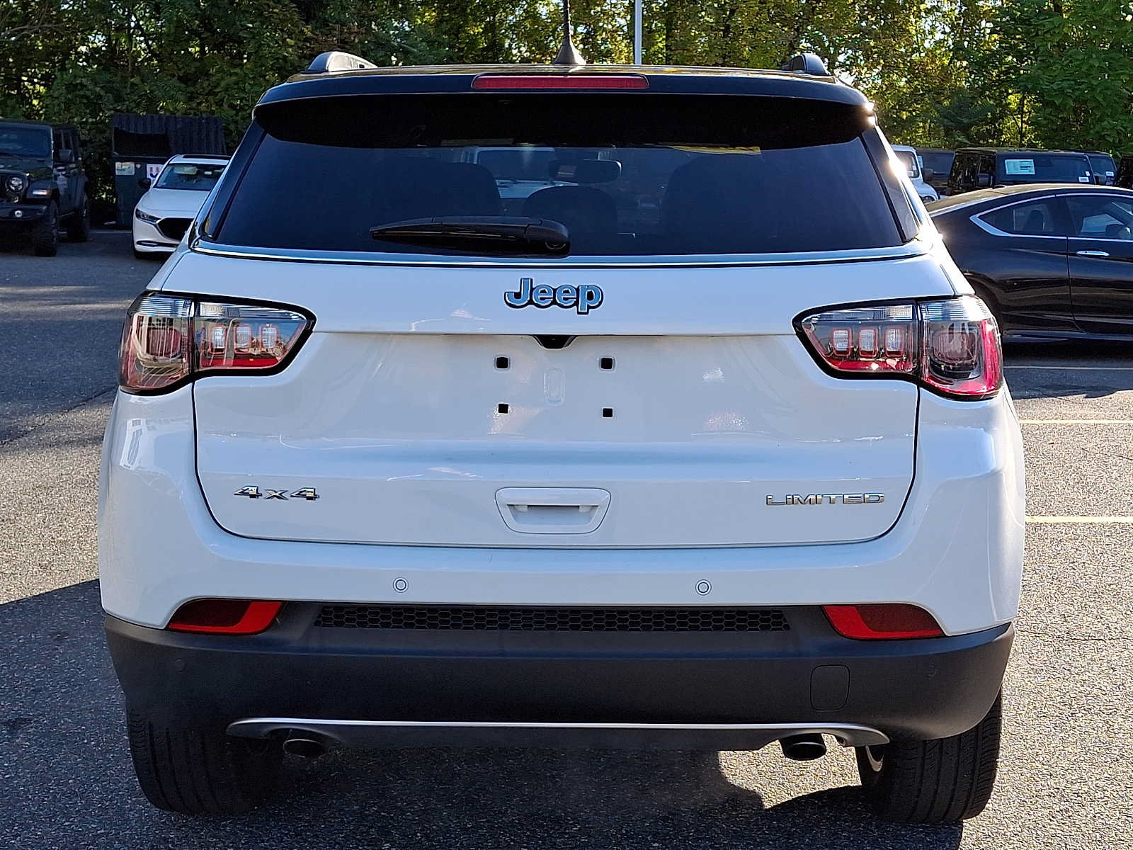 Used 2023 Jeep Compass Limited AWD/4WD image 5
