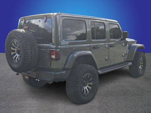 Used 2021 Jeep Wrangler Unlimited Sahara AWD/4WD image 4
