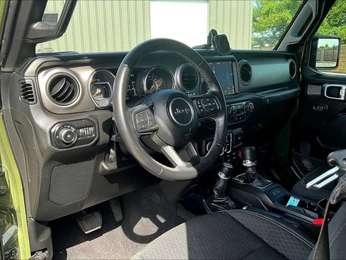 Used 2021 Jeep Wrangler Unlimited Sport AWD/4WD image 13