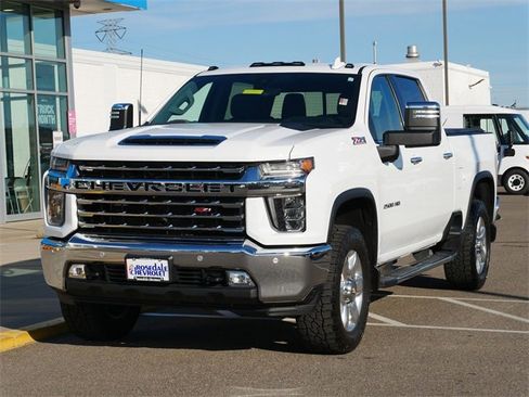 Used 2023 Chevrolet Silverado 2500 LTZ w/ LTZ Premium Package image 3