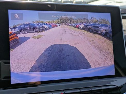 New 2026 Jeep Compass Latitude w/ Sun and Sound Group AWD/4WD image 19