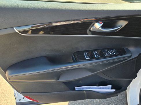 Used 2019 Kia Sorento FWD image 22