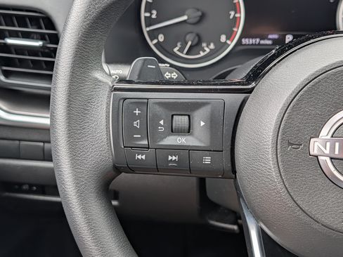 Used 2023 Nissan Rogue SV AWD/4WD image 31