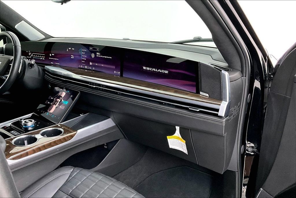 Used 2025 Cadillac Escalade Sport Platinum AWD/4WD image 20