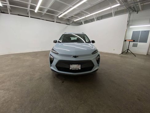 Used 2023 Chevrolet Bolt EUV LT image 9