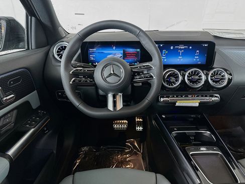 New 2026 Mercedes-Benz GLA 250 4MATIC image 22