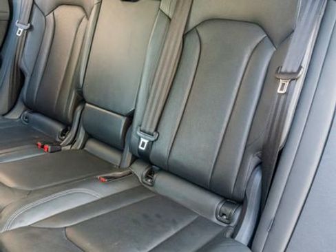 Used 2021 Audi Q8 Prestige w/ Prestige Package image 33