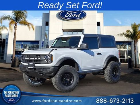 New 2025 Ford Bronco 2-Door image 1
