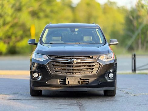 Used 2018 Chevrolet Traverse Premier w/ Redline Edition AWD/4WD image 2