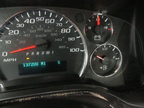 Used 2014 Chevrolet Express 2500 Extended RWD image 47