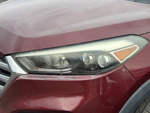 Used 2017 Hyundai Tucson Limited image 8