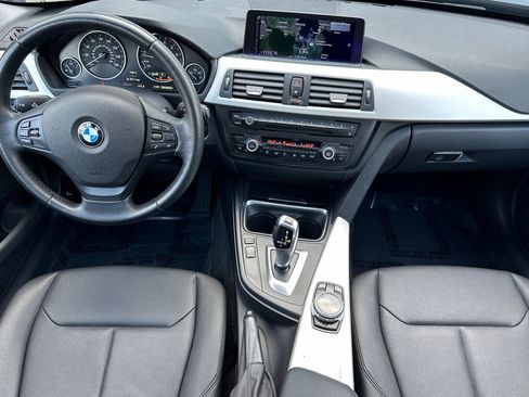 Used 2014 BMW 320i Sedan image 3