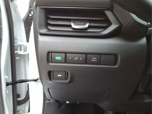 Used 2024 Nissan Sentra S image 14