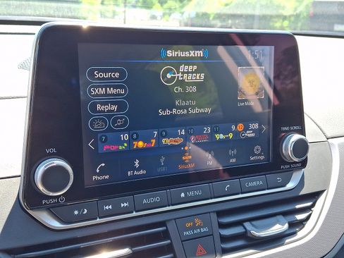 Certified 2023 Nissan Altima 2.5 SR AWD/4WD image 17