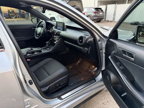 Used 2025 Lexus IS 300 w/ Premium Package image 28