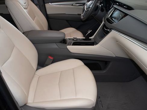 Used 2020 Cadillac XT5 Premium Luxury AWD/4WD image 10
