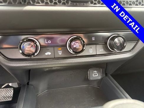 Certified 2023 Honda HR-V LX image 25