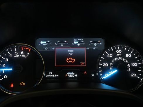 Used 2019 Ford F150 Platinum w/ Equipment Group 701A Luxury image 2