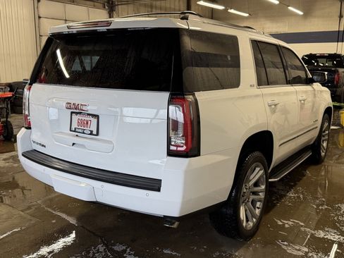 Used 2018 GMC Yukon SLT w/ Premium Edition image 4