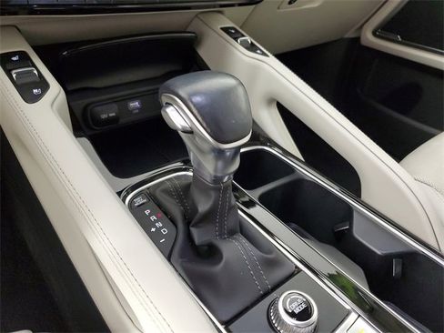 Used 2023 Kia Telluride EX image 30