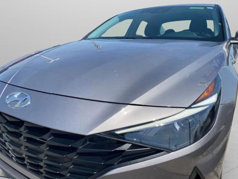 Certified 2023 Hyundai Elantra Blue image 3