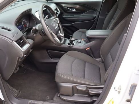 Used 2024 GMC Terrain SLE FWD image 15