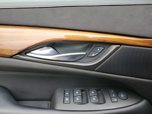 Used 2017 Cadillac Escalade Luxury image 28