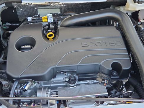 Used 2026 Chevrolet Equinox ACTIV w/ LPO, Floor Liner Package FWD image 13