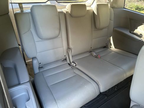 Used 2011 Honda Odyssey EX-L image 16