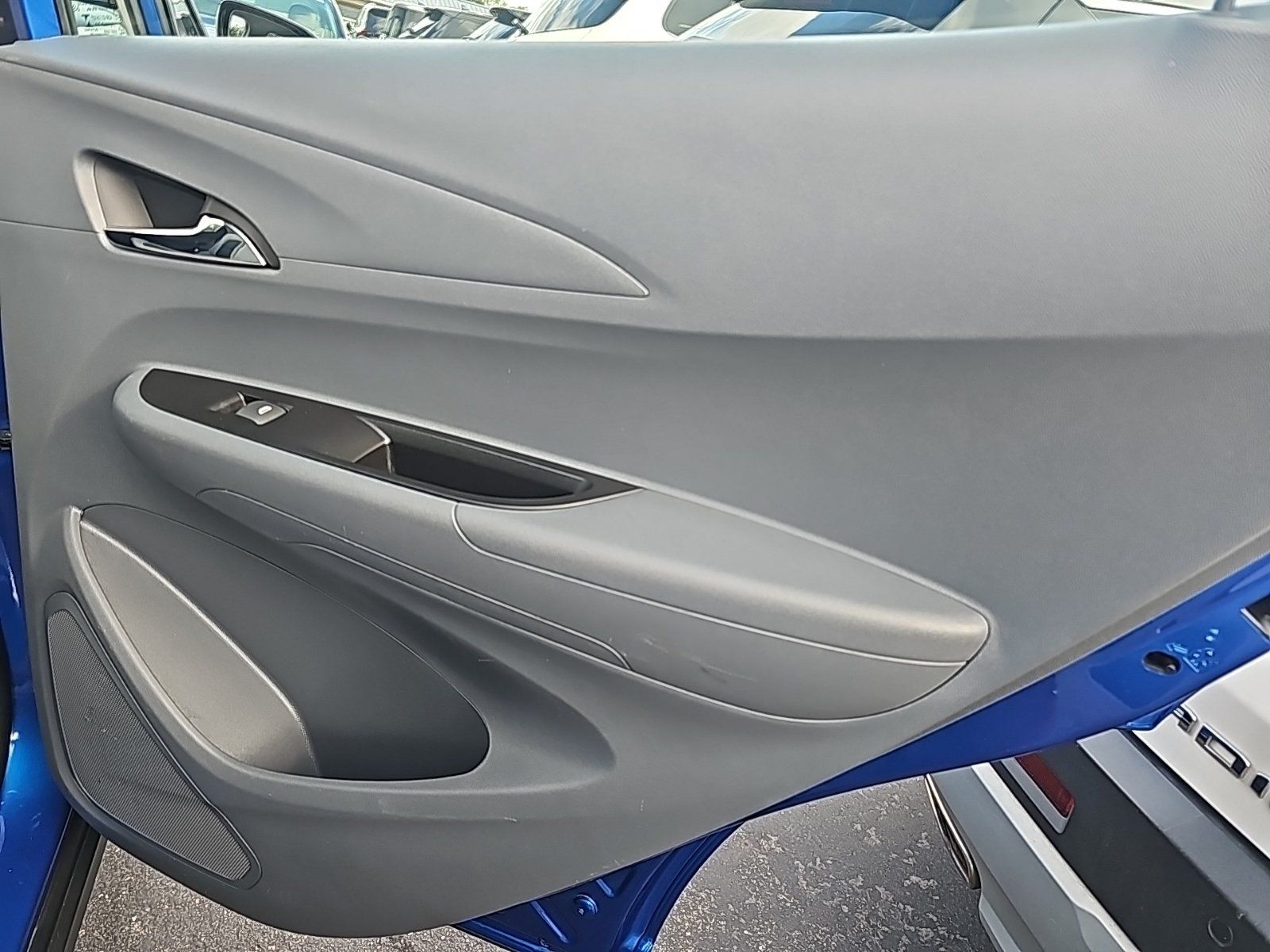 Used 2020 Chevrolet Bolt LT FWD image 16
