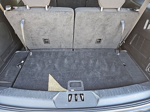 Used 2020 Ford Explorer XLT w/ Comfort Package image 20