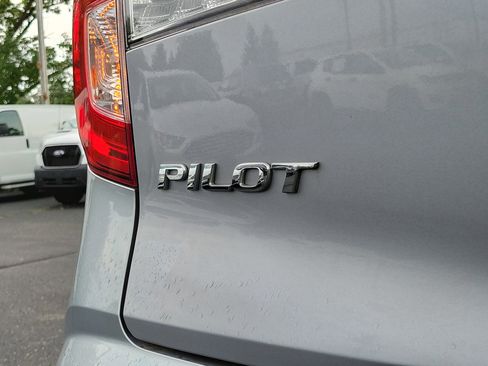 Used 2021 Honda Pilot Special Edition image 6