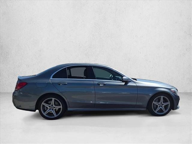 Used 2018 Mercedes-Benz C 300 Sedan image 4