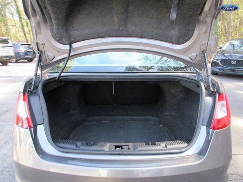 Used 2012 Ford Taurus SEL image 23