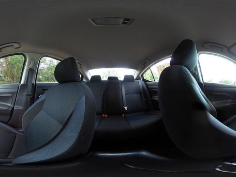 Used 2025 Nissan Versa SV FWD image 42