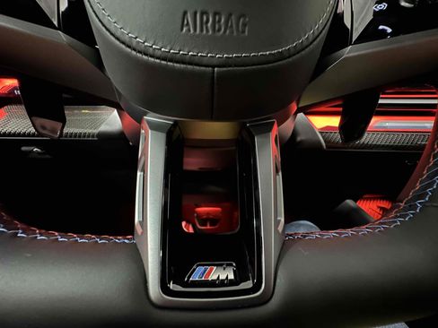 Used 2026 BMW M5 w/ Carbon Package image 27