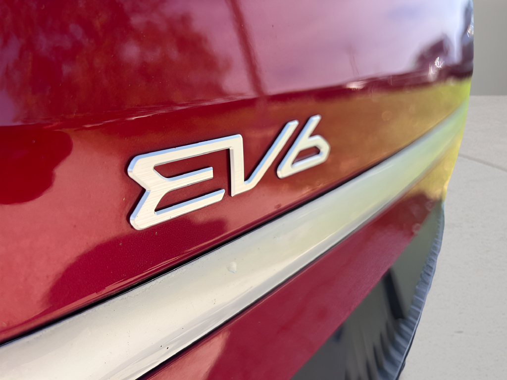 Used 2024 Kia EV6 Light AWD/4WD image 36