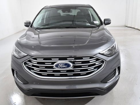 Used 2022 Ford Edge Titanium w/ Class II Trailer Tow Package image 3