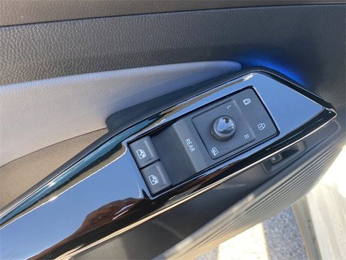 Used 2023 Volkswagen ID.4 Pro S image 20