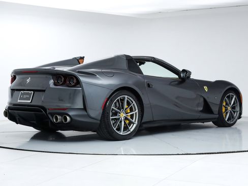 Certified 2022 Ferrari 812 GTS image 3