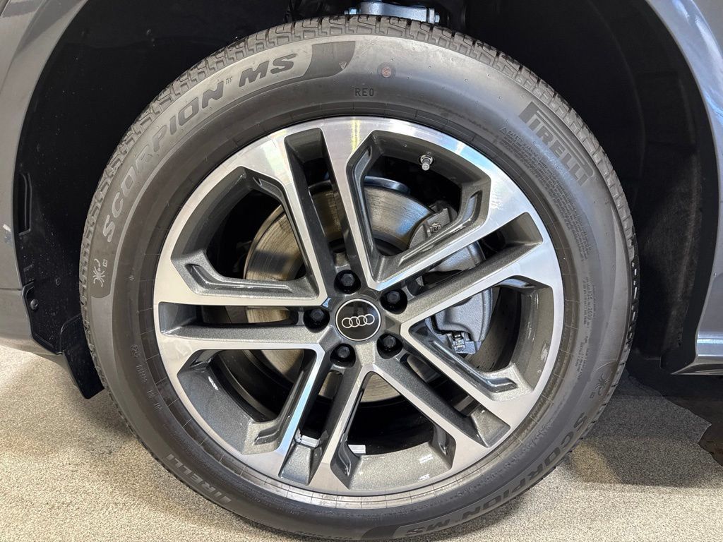 New 2026 Audi Q5 Premium AWD/4WD image 10